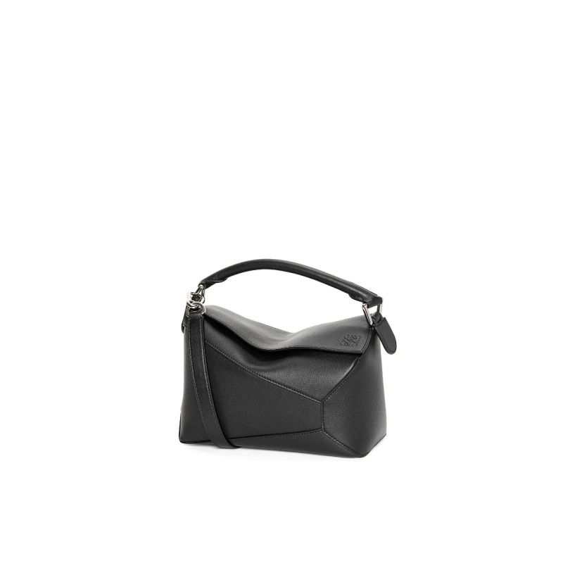 Loewe Small Puzzle in Classic Calfskin-Black