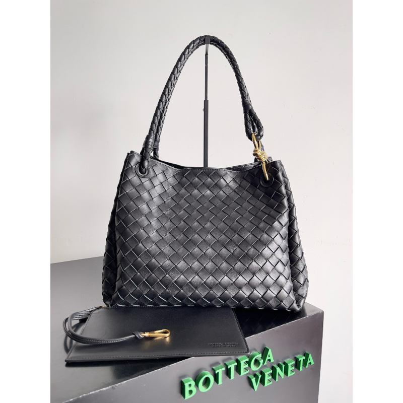 Bottega Veneta Large Parachute-Black