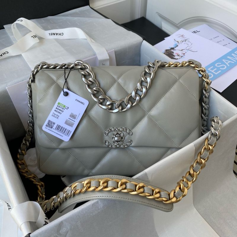 Borsa Chanel 19 Grande-White