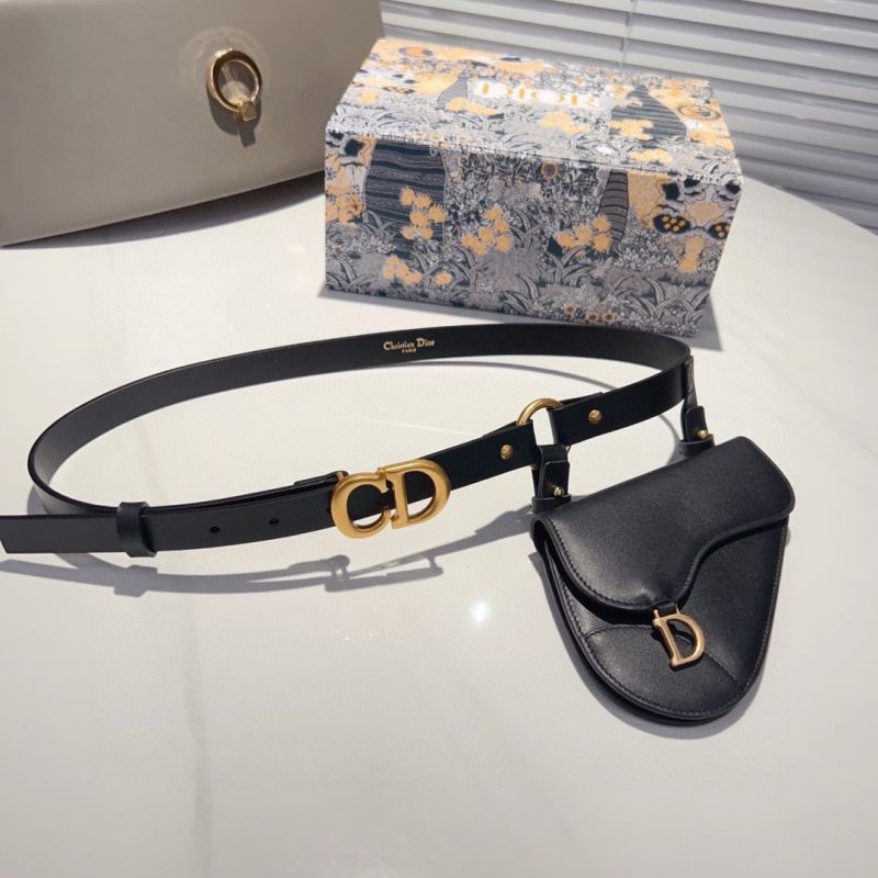 Cintura sottile Dior con borsa