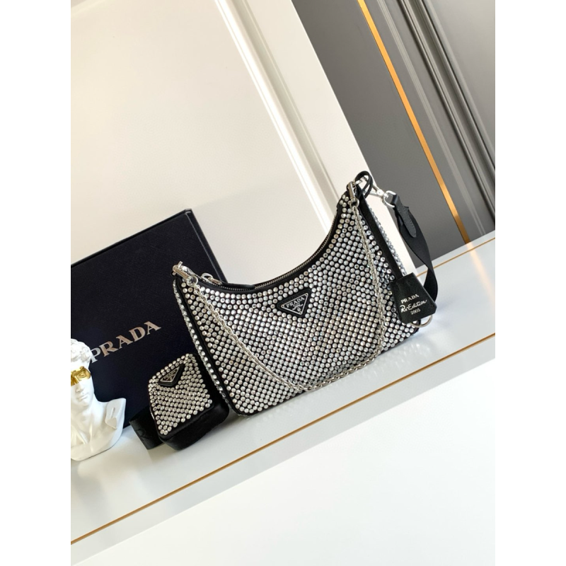 Borsa Prada Re-Edition 2005 in raso con cristalli