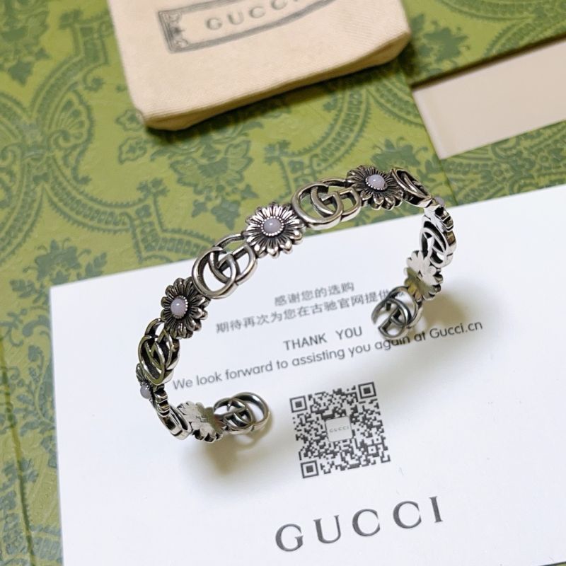 Gucci Silver Bangle