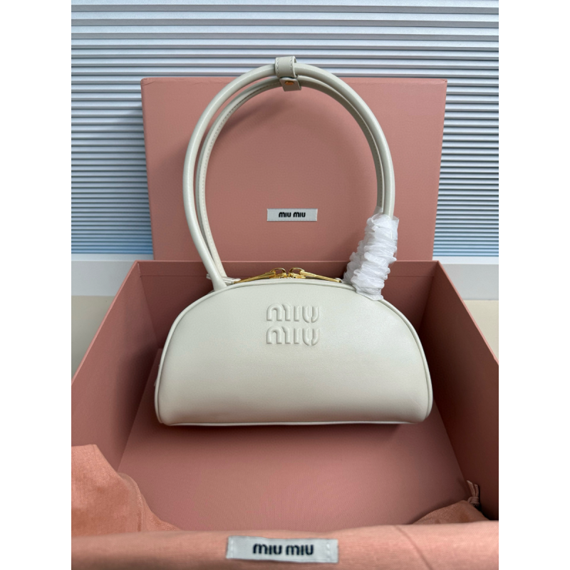Miu Miu Borsa Beau in pelle
