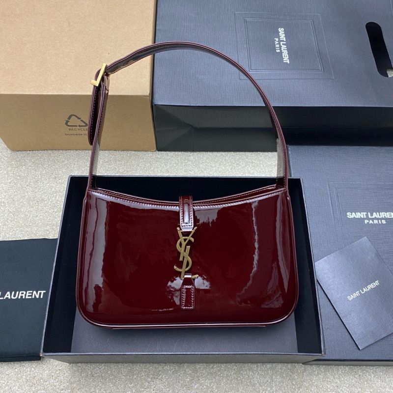 Saint Laurent LE 5 À 7 Bag in Patent leather-Dark red