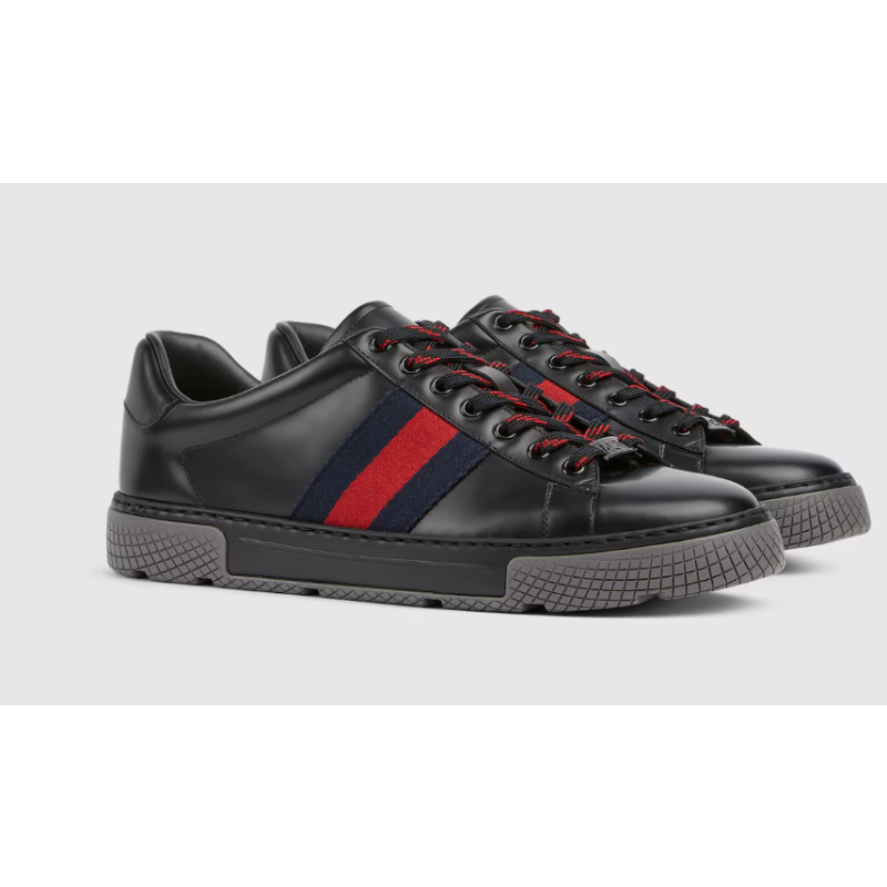 Sneaker Gucci Ace uomo con dettaglio Web