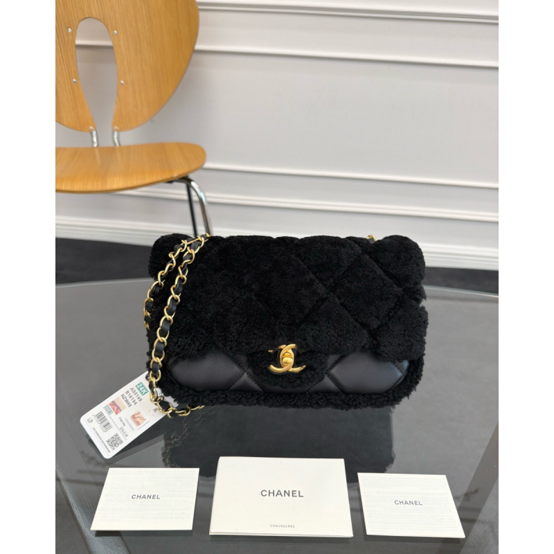 Borsa invernale Chanel Borsa a flap in lana-Black