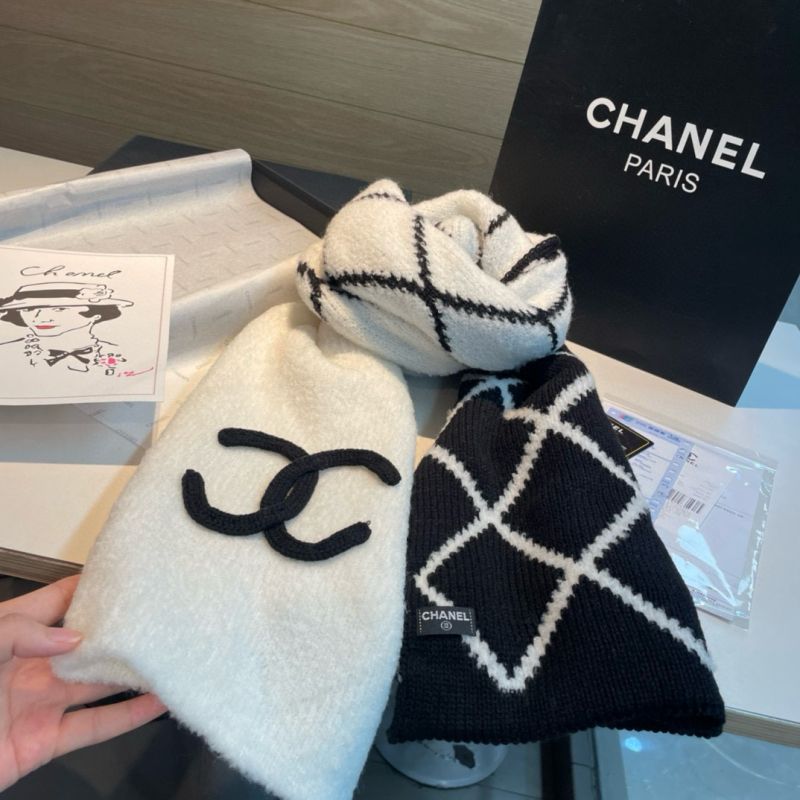 Chanel cashmere scarf